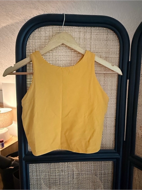 Athleta Tops - Athleta Women’s Mustard Yellow Cropped Sleeveless Tank Small